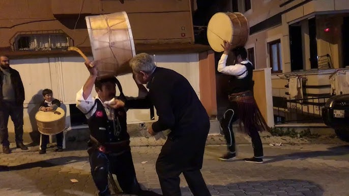 Davullu Gelin Çıkarma